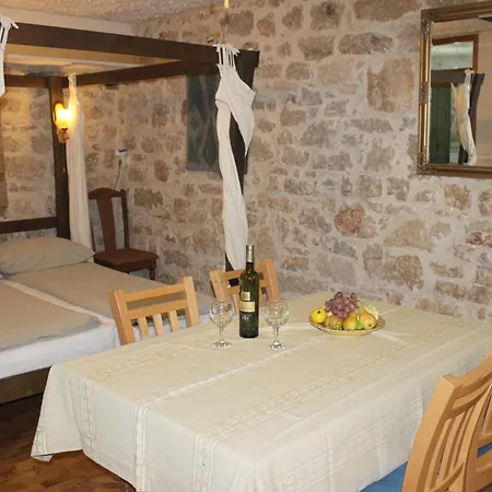 Charming In Betina, 30 M², Terrace *