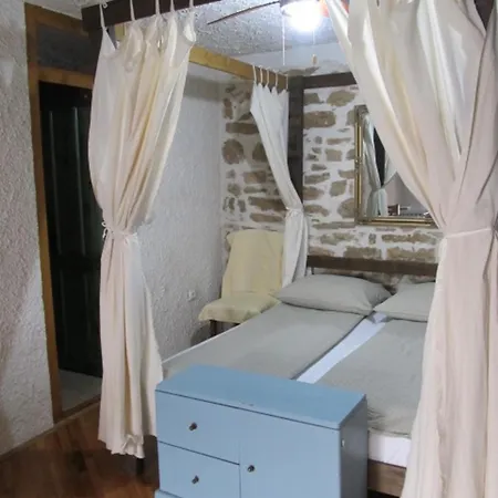 Charming In Betina, 30 M², Terrace *
