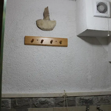 Charming In Betina, 30 M², Terrace Appartement Betina (Sibenik-Knin)